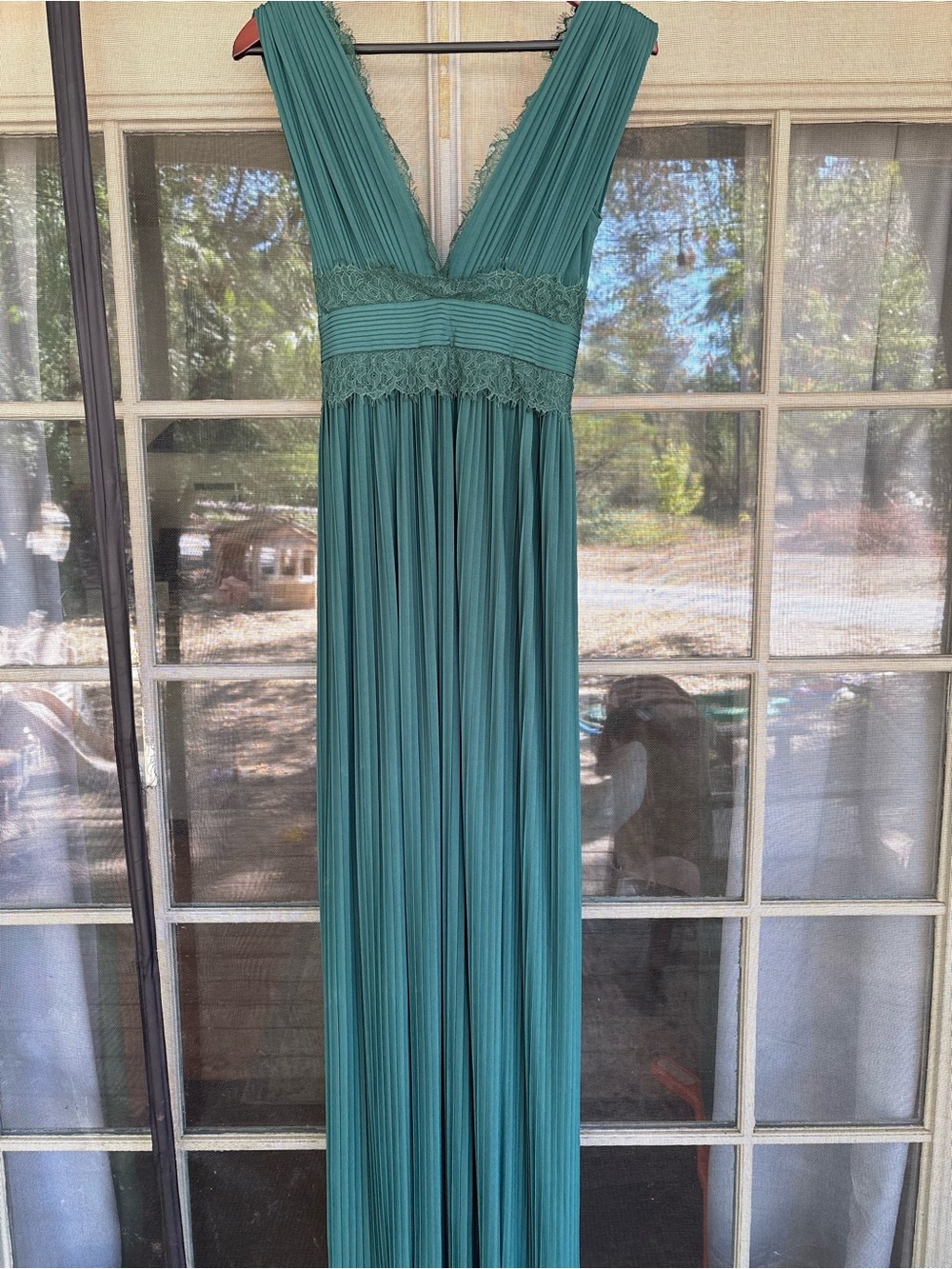 Sleeveless Deep V Pleated Maxi Dress in Emerald Green